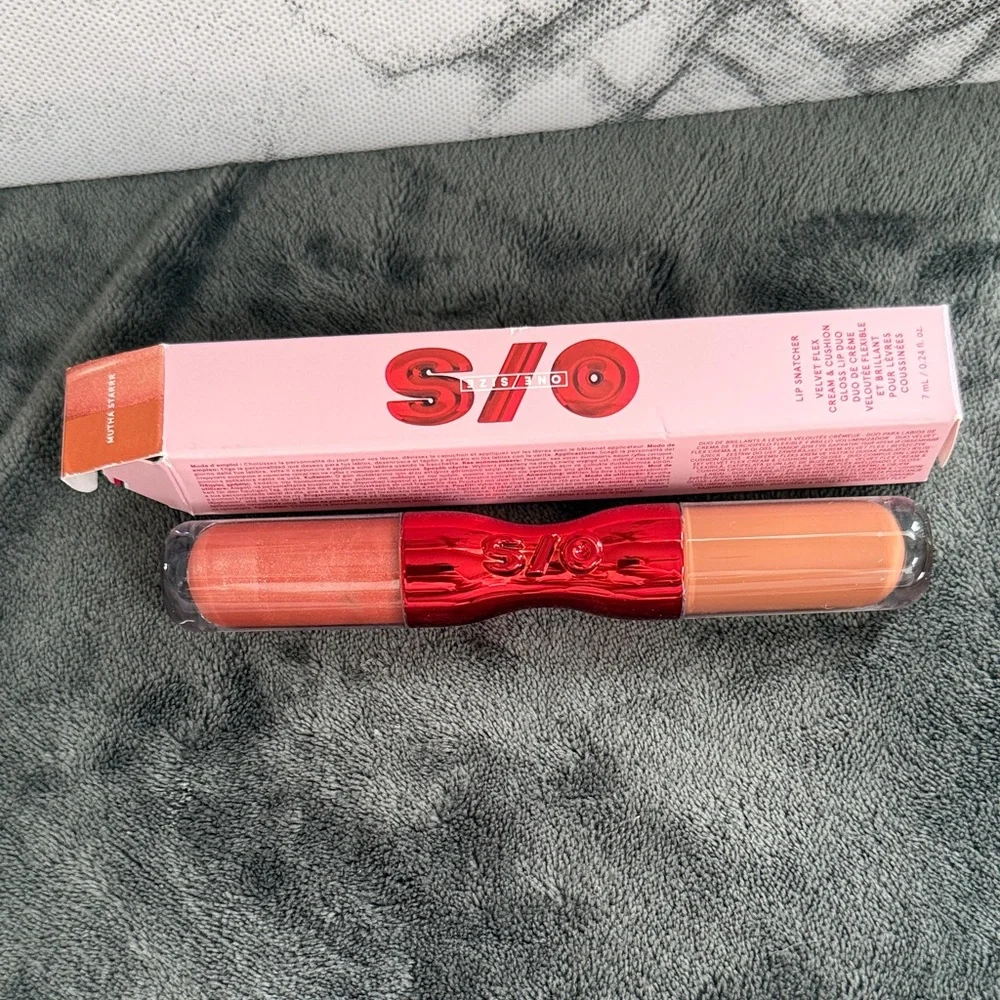 NIB .24oz O/S Mutha Starr Dual-Tone Lipstick